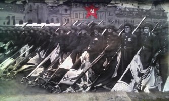 а это Россия, Ростовская область г. Аксай, графити появились в канун праздника 9 мая, это стена гаражного кмплекса
