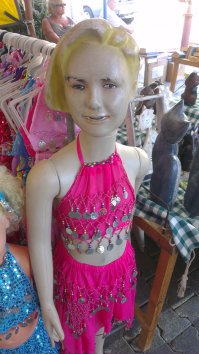 В Турции, на рынке.
Убейте меня пожалуста