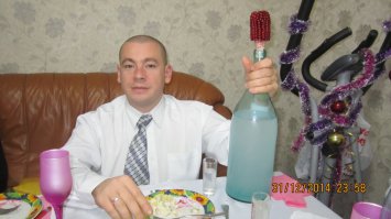 сам гоню и другие напитки не употребляю
легко можно выпить одному 1,5литра(на природе) 1литр(дома)
и утром не бодуна ни чего плохого нет
кстати мутный он не от плохого качества 
просто разбавлял так 
если налить вначале самогон а потом воду то он помутнеет
а если наоборот то будет прозрачный