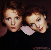 Сёстры Ксения и Полина Кутеповы. Заслуженные артистки России.