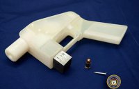 Догадываюсь, почему он так называется. Это изделие годится только на то, чтобы пустить себе пулю в репу и стать навсегда свободным. Настоящий «либератор».