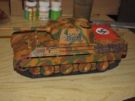 Игорь, как обычно - плюс. Приятно читать статью человека, который "в теме" и беспристрастен. 
Вот моя Пантерка. Собирал и красил котик Барсик - не обессудь. Лапками трудно клеить и красить... :)