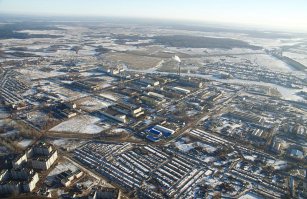 как известно многие важные открытия делались в гаражах ...
видимо поэтому Переславский технопарк так выглядит ...