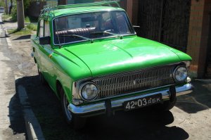 Продали в прошлом году. Всё родное, кроме зеркал. Цвет шикарный)