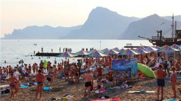 Пустые пляжи в Крыму, Евпатория, июль 2015