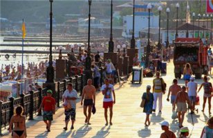 Пустые пляжи в Крыму, Евпатория, июль 2015