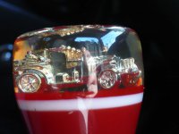 У моего деда такой был с такой штукой , запах салона и гул движка помню.
на большинстве стоят родные колпаки