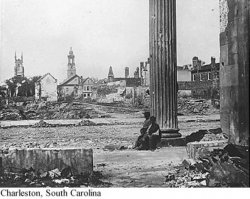 Не скажите: янки всегда умели разрушать "военные" объекты, даже на своей территории. Домику в Теннесси повезло, в том бою победили южане.