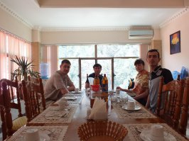 Ещё моей супруге понравился отдых в Таджикистане (прошлой весной на свадьбу летали), даже без знакомств отдых очень дешёвый, только с билетами на самолёт проблема, весной в Душанбе летишь за копейки (из Москвы),А вот обратный билет раза в четыре дороже. Осенью ситуация меняется ровно наоборот.
   Там красотища,горнолыжный курорт, горячие источники, водопады с минералкой. Почти вся туристическая инфраструктура порушена гражданской войной(огромное количество людей меня окружающих считает что там до сих пор воюют), но гостиницы есть, город чистый, ухоженный, я никогда не любил достопримечательности(они на фотографиях смотрятся замечательно, а в живую как- то тускло),а они там присутствуют. 
Лично мне больше нравиться узнавать новые места и общаться с разными людьми. А по колоритности и разнообразию краше России стран нету.
Коментарии к фото:
"Вип" зал с видом на горы и глубокое ущелье, в ресторане при водолечебнице (два часа кушали за всё примерно 20 долларов).
Беседка в ботаническом саду (в Душанбе так называют центральный парк). Там такая резьба по дереву, меня как деревообработчика по образованию очень впечатлило(беседок много и они разные).
Водолечебница "Сароб" сероводородные и радоновые воды, там клево, как заново родился после процедур (два часа по 2 доллара на человека).
Река в горах, в полукилометре нашли водопад с реально минеральной водой, во время экскурсии по пивзаводу жидкости выпил меньше чем у водопада.