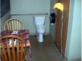 Сохранившиеся домики первых колонизаторов