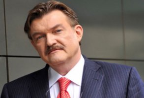 Мужик справа чем то похож на Женьку Киселева