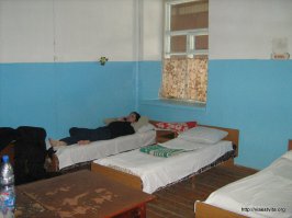 Нет ничего более странного и экстремального, чем наш российский "Дом колхозника" ;)