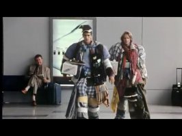 Евротур: вырезанные сцены.

В Аэропорту: И что нам делать с нашими вещами?