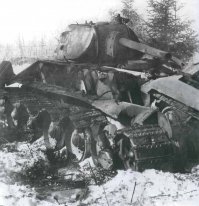 Пустой топливный бак с парами солярки детонирует так что танки рвет как консервные банки.