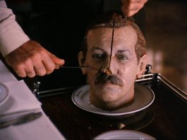 Котиков я люблю... А вот людей...