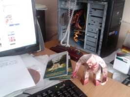 Вырежи своего любимого героя из бумаги