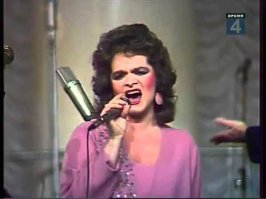 Вот что значит яркий макияж: