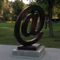 Памятник "собаке", г. Оренбург