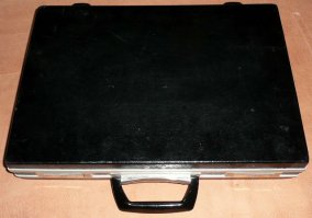 вот такой был у соседа дяди Саши. Тяжеленный cука. У него заклинило замок, он его продал и ходил хвалился, потом купил точно такой же дефицит и у того тоже замок сломался.