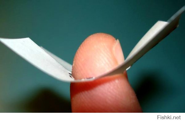 Как вытереть задницу троллейбусным билетом:

1.Свернуть билет вчетверо.
2.Оторвать уголок, чтобы дырка получилась в середине билета.
3.Надеть билет на палец.
4.Подтереться пальцем.
5.Снять билет с пальца, стирая одновременно дерьмо.
6.Сохранённым уголком вычистить дерьмо из-под ногтя.