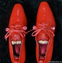 Туфли, способные замедлить темп жизни в огромном мегаполисе