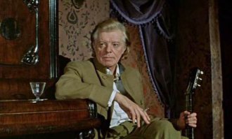 Прошу прощения! Но, чёрт возьми, как похожи!