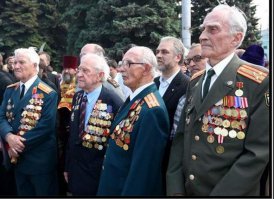 какой войны ? пост нужно назвать "Американские солдаты пострадавшие в процессе... эммм... ну короче пострадавшие." Солдаты мать их... сняли трусы и сфоткались... позорище, а не солдаты...
Вот солдаты...