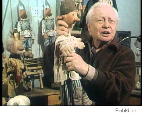Помню несколько выпусков передачи Будильник с Сергеем Владимировичем Образцовым, он и его коллекция кукол