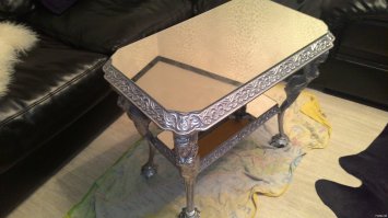 Журнальный столик голыми руками