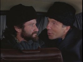Забыл название фильма, хотя его помню, Краморов там был очень натурален, обстановка в доме. Вот сейчас надо этот фильм ... МОСКВА НА ГУДЗОНЕ!!! Посмотреть тем, кто думает что в СССР мы хорошо жили. Там конечно с перегибами, но 80% совпадает с моими воспоминаниями.