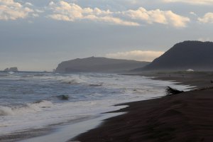 ну и еще немного Камчатки (вид с вулканов не предлагаю - тематика не та)
PS - год назад ходил в поход, а реп все лениво сделать