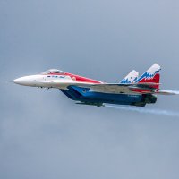 Спасибо за интересный пост!) добавлю свои 5 копеек, только недавно делал разбирал фотографии с авиасалона старого и и вот те на;)