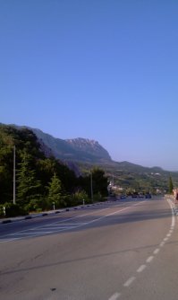 Вид на АйПетри с горы Кошки (Севастопольская трасса)