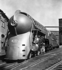 Американский паровоз NYC J-3a Hudson типа 2-3-2, серия из 10 шт в обтекаемом корпусе, 1939 г.
Сферический стимпанк в вакууме :)