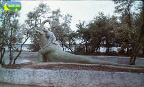 Санаторий там имени Бурденко, с профильным лечением для спинальников. Раньше был всесоюзного масштаба. А сейчас путевки, может и будут.