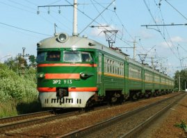 А где=то в России... Электричка улыбается тебе!