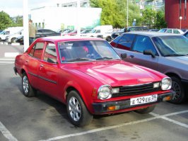 Тоже было дело зимой. Автобус на разворот пошел, меня не заметил, а у меня стаж маленький тогда 2 года был (самое то), испугался и по тормозам дал, вследствие бочину ему пропорол. Хотя можно было и уйти от удара. С тех пор тоже гораздо осмотрительней стал. Хотя наверное сам знаешь, иногда все равно хочется чуть притопить. Правда теперь всегда ждешь неожиданностей от других водителей.