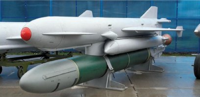 Что случилось с ракетой на параде в Севастополе - на пальцах

Она не взорвалась. Она не развалилась.
А случилось то, что автоматика ракеты сработала нештатно, и это привело к аварии.
Полностью тут: