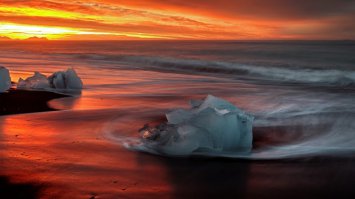 Песнь льда и пламени.