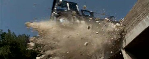 Прыжок на грузовике на 50 метров