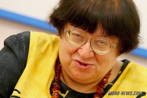 знаете кто основной любитель все померять на "вкусный гамбургер" был? Во это чудо. Все любители этой забегаловки напоминают мне ее.