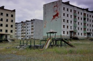 один из множества заброшенных после развала СССР городов, - Кадыкчан