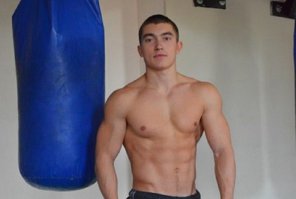 ММожет ты захочешь еще членами померяться?