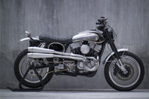 Некоторые скрэмблеры обходятся вовсе без такой защиты, а на этом мото она всё-же есть