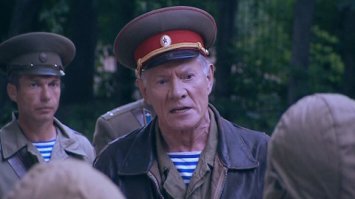 "Десантный Батя". Советую посмотреть.