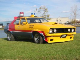 А рядом всегда были эти рябята)))))))