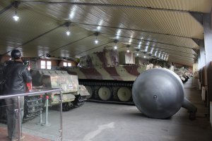 Ну сама схема далеко не уникальная. Увлекались ею многие. Пожалуй последними немцы.