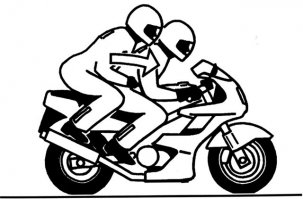 Как на спортбайке можно не касаться водителя???
На круизере каком вполне, конструкция спорта такая,что хочешь или нет практически ложишься на рулевого...
Хотя можно как на видео, но последствия видны сразу.
Я конечно не мотовод, и никогда особо им не был, но еще очень давно, когда просто катали на стареньких явах, то говорили, что должен крепко держаться за рулевого и быть одним целым с ним, чтобы не ипануться... И это на мотах, где конструкция такова, что можно сидеть вертикально.