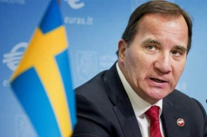 ВЫ НАМ, СУКИ, ЕЩЁ ЗА ПОЛТАВУ ОТВЕТИТЕ!

Швеция отчитала Россию за 1,5 миллиарда крон убытков из-за санкций Евросоюза. И это убытки только за первый квартал 2015 года. Экспорт шведских продуктов питания, табачных изделий и напитков сократился на 45%. Только один производитель молочных продуктов Arla с августа прошлого года понес убытки в 1 миллиард крон, пишет местное издание Svenska Dagbladet.

Далее издание резко высказывается в отношении бюрократии в Российской Федерации, которая якобы мешает инвестировать в различные отрасли России шведские капиталы. Таким образом, авторы статьи возлагают на Москву ответственность и за свои убытки вследствие санкций Евросоюза, и за «сложности» в ведении бизнеса на территории России.

Шведское ведомство, отвечающее за внешнюю торговлю, заявляет о 89 неудовлетворенных РФ заявках на оформление разрешения экспорта в Россию. В основном это компании горнодобывающей промышленности, строительства, а также лесной промышленности. Все сферы включены в российскую программу импортозамещения.
-