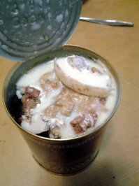 В серьезные походы всегда берем оленину...